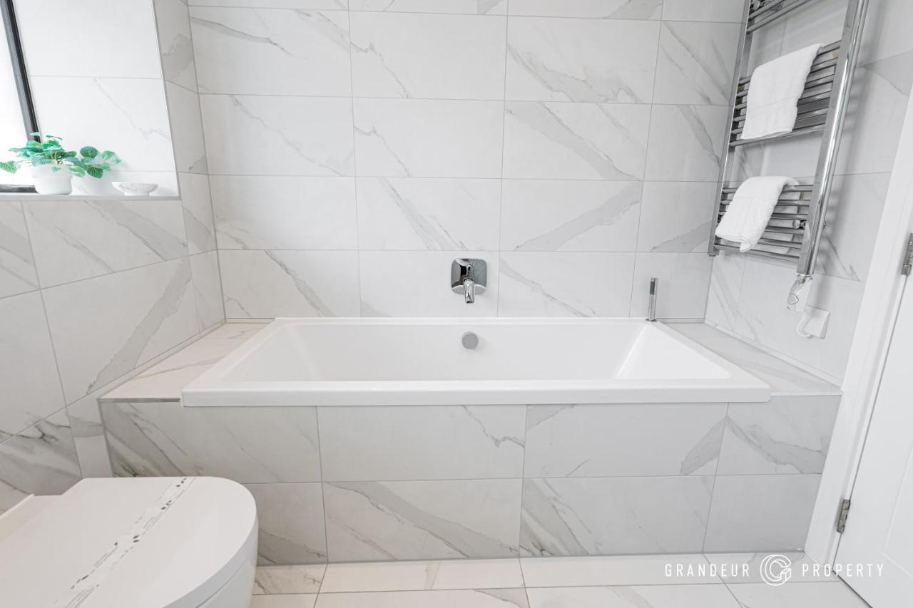 Carbery Ridge By Grandeur Property Bournemouth Eksteriør billede